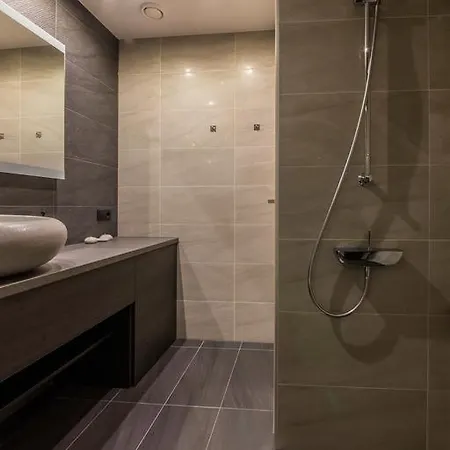 Art Academy Διαμέρισμα *